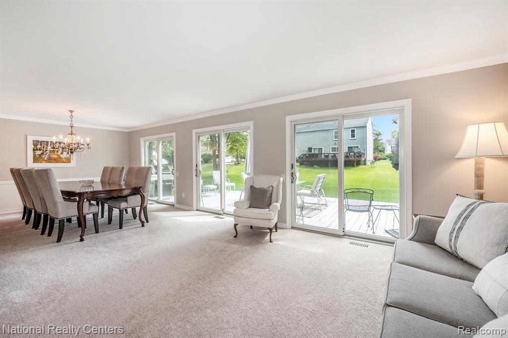 5049 Langlewood Drive, West Bloomfield, MI — Photo 13