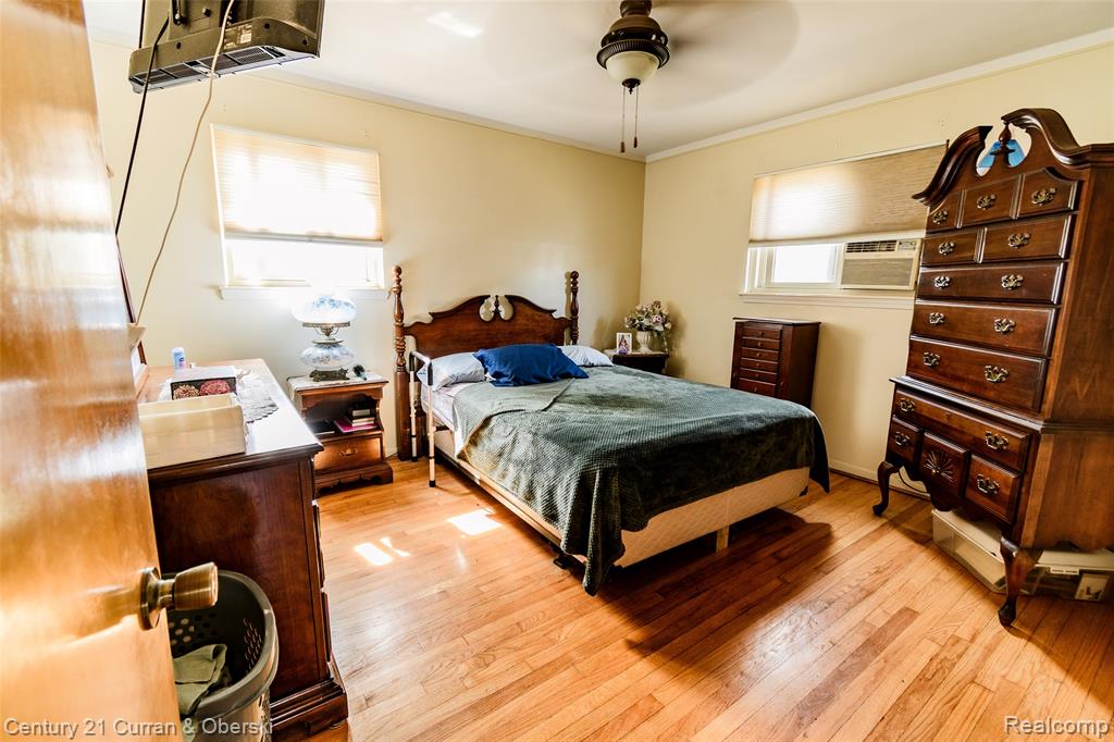 4028 Clippert Street, Dearborn Heights, MI 48125 — Photo 13