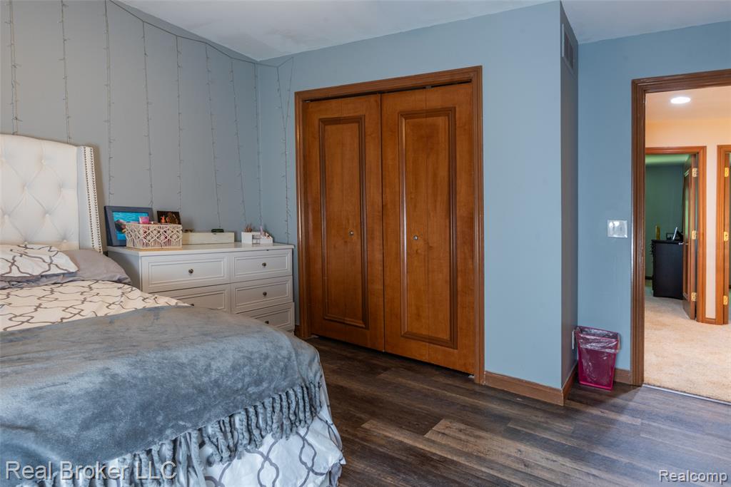 816 Seager Street, Commerce Twp, MI 48390 — Photo 17