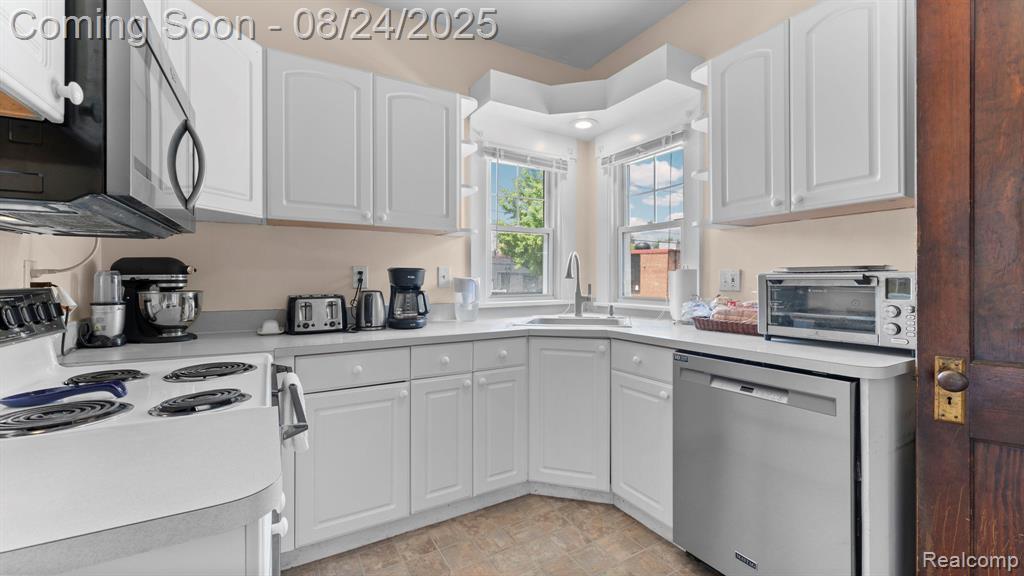 701 Baird Street, Holly, MI 48442 — Photo 5