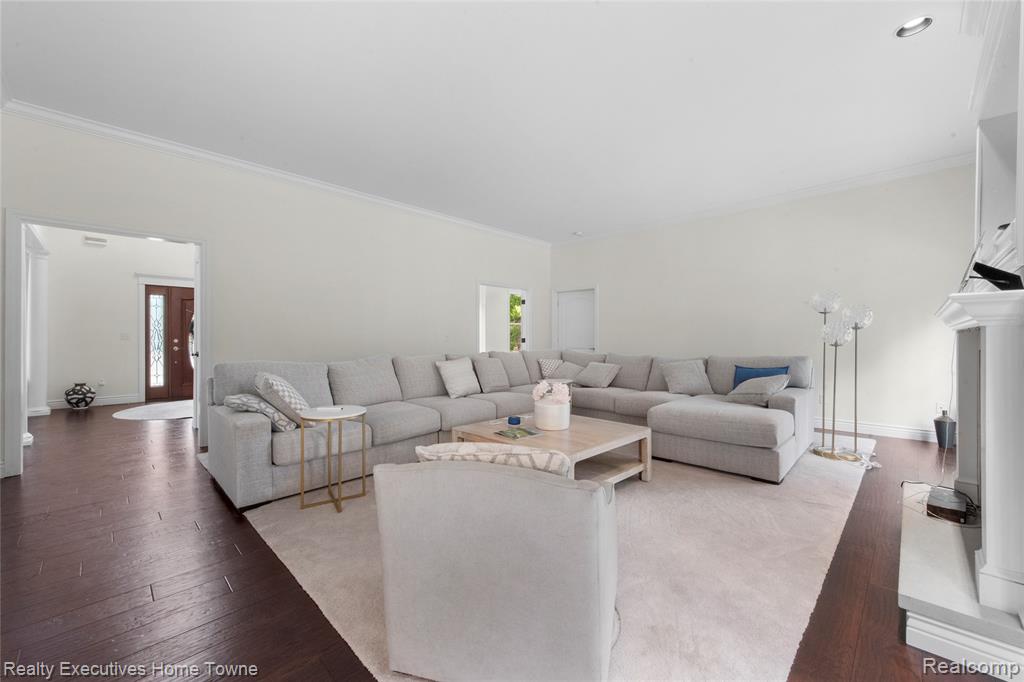 3279 SHOREWOOD Avenue, Fort Gratiot, MI 48059 — Photo 22