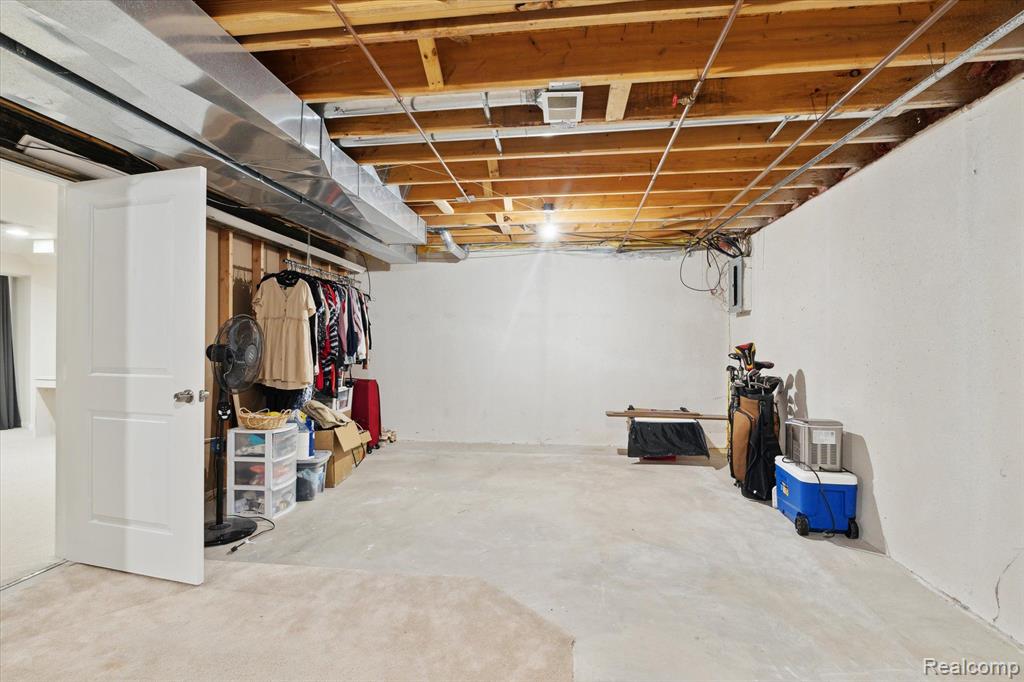2736 MAPLE FOREST Drive, Wixom, MI 48393 — Photo 29
