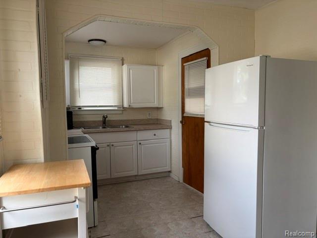 969 Myrtle Avenue, Waterford, MI 48328 — Photo 10
