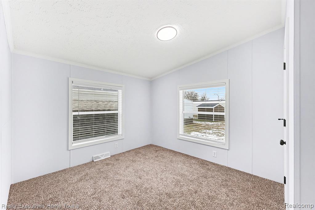 59227 Lewis Ln, New Haven, MI 48048 — Photo 23