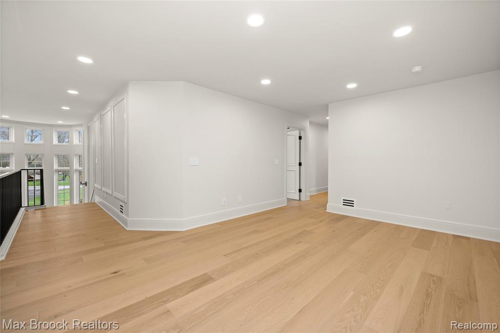 1888 W Tahquamenon Court, Bloomfield Hills, MI 48302 — Photo 45