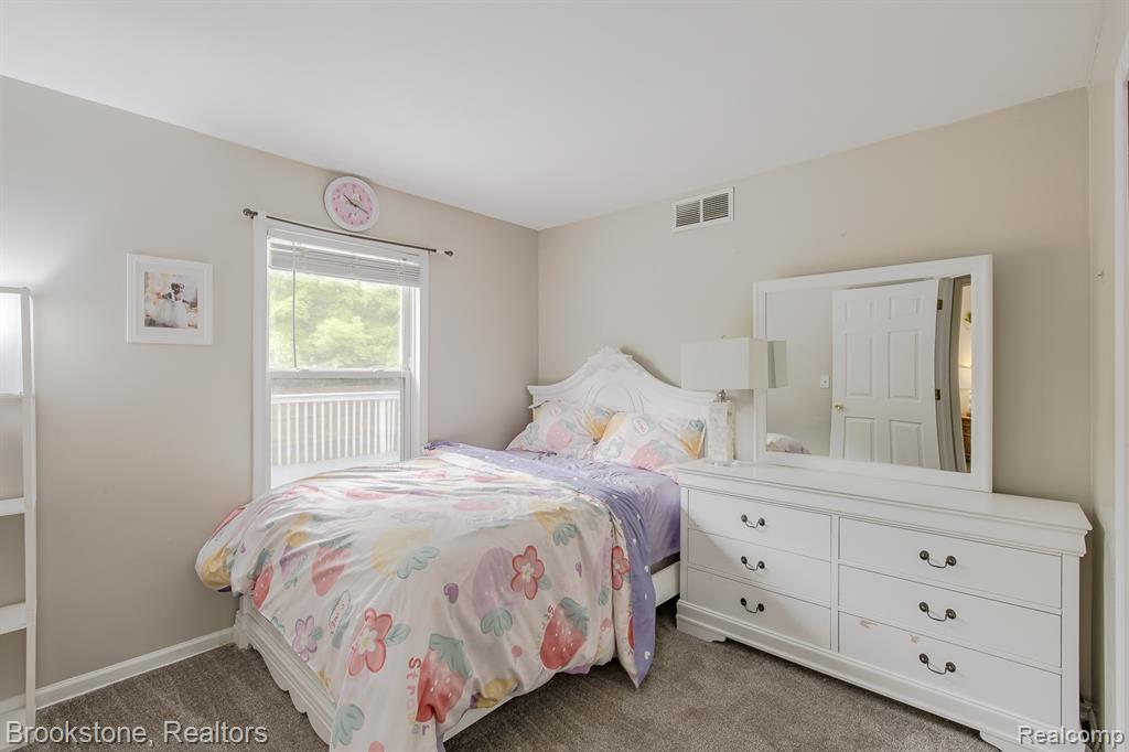 5039 Auker Drive, Grand Blanc, MI 48507 — Photo 22