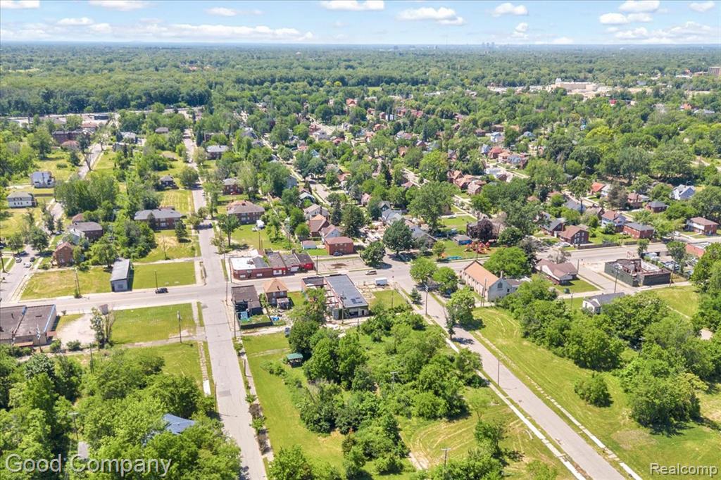 60 E Greendale, Highland Park, MI 48203 — Photo 9