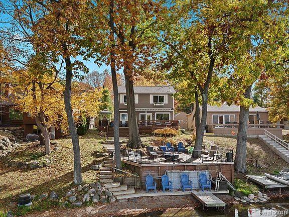 3386 Horrell Court, Fenton, MI 48430 — Photo 36