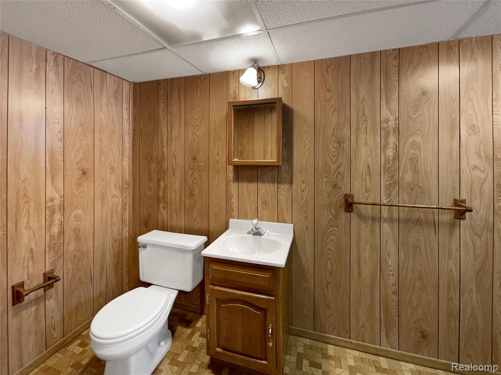 677 BELTON Street, Garden City, MI — Photo 19