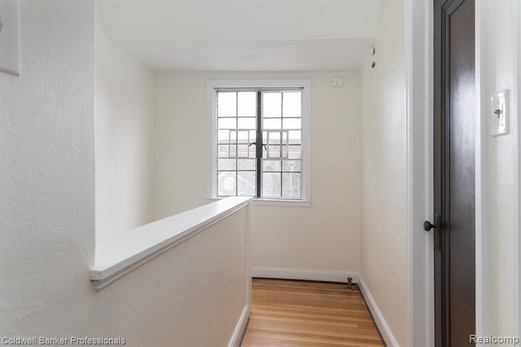 42 Cranford Lane, Grosse Pointe, MI 48230 — Photo 34