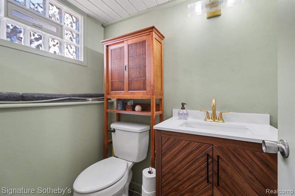 2067 Champagne Drive, Ann Arbor, MI 48108 — Photo 12