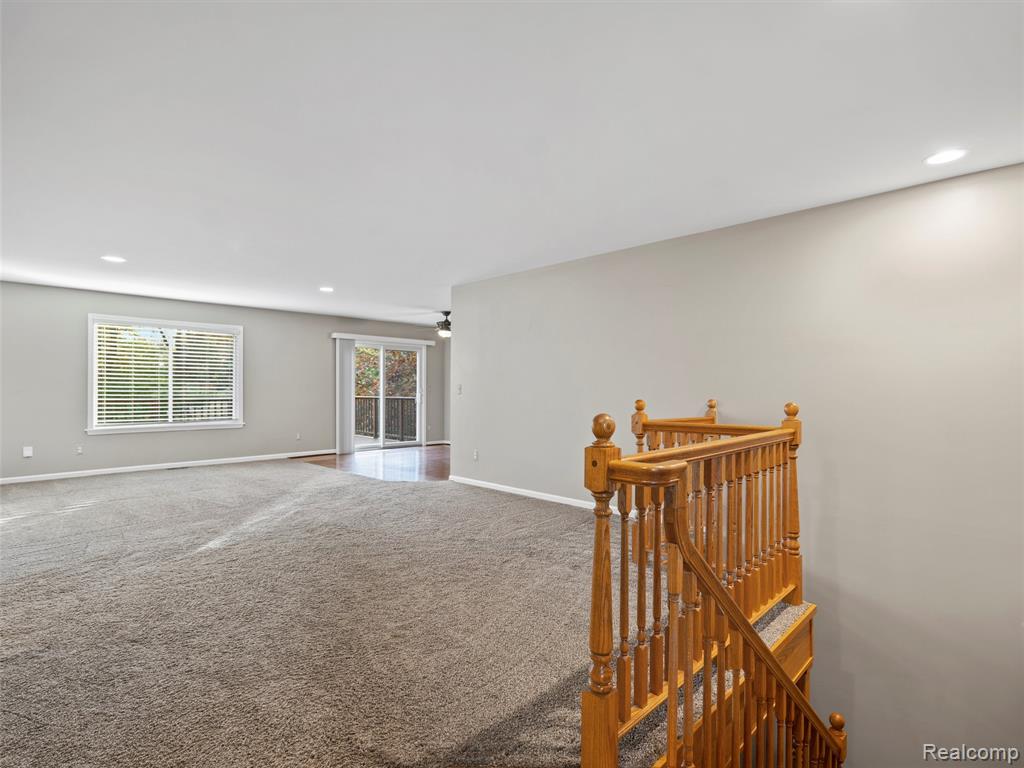 987 FAIRLEDGE Street, Lake Orion, MI 48362 — Photo 5
