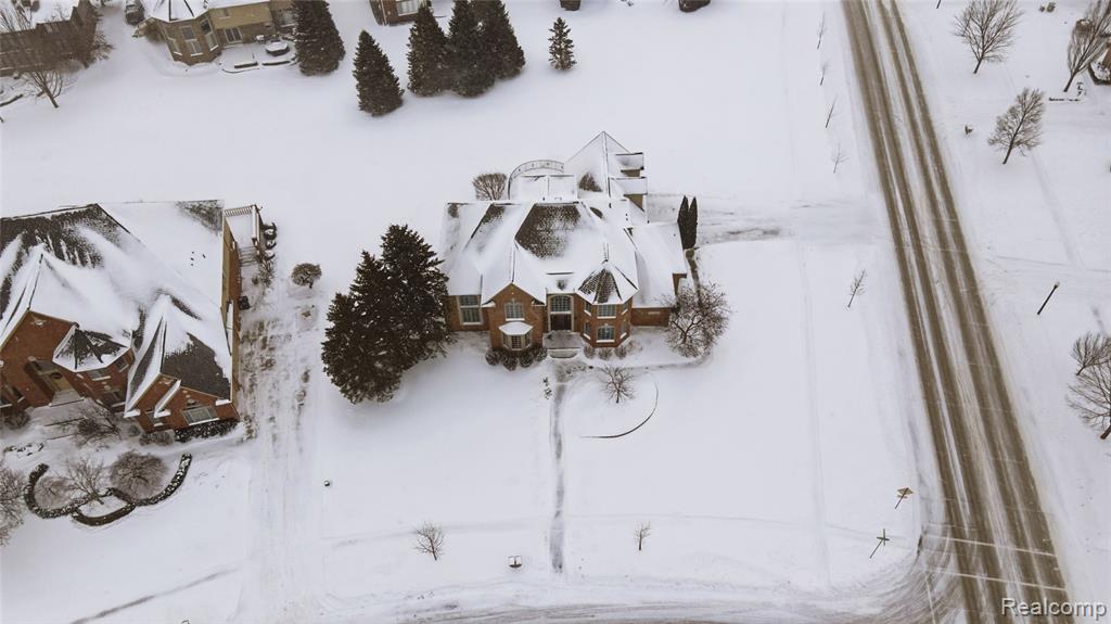 966 Majestic Drive, Rochester Hills, MI 48306 — Photo 47