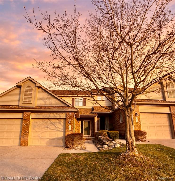 1291 Azalea Lane, 120, Waterford, MI 48327 — front exterior