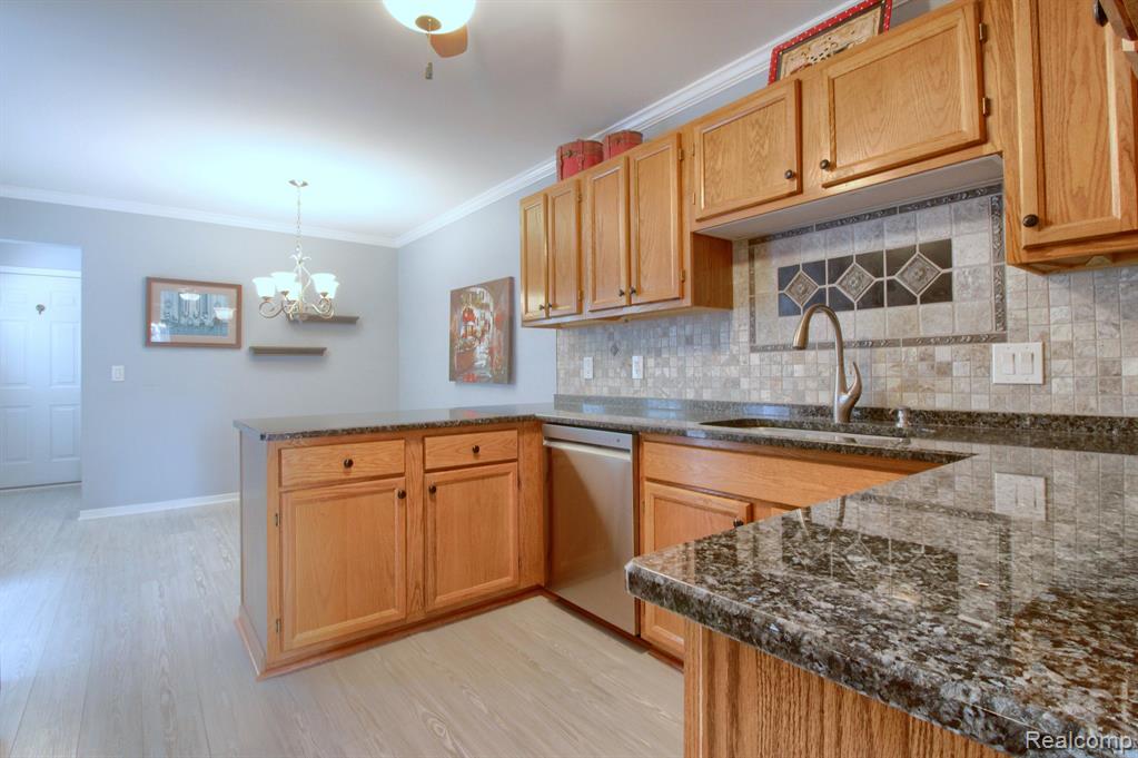 9362 EASTWIND Drive, Livonia, MI 48150 — Photo 3
