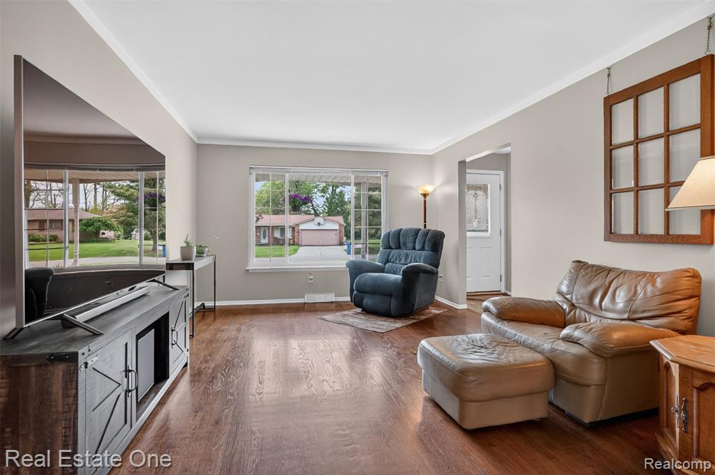 2802 Costa Mesa Road, Waterford, MI 48329 — Photo 5