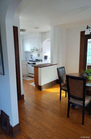 1407 CHARLTON Avenue, Ann Arbor, MI 48103 — Photo 10