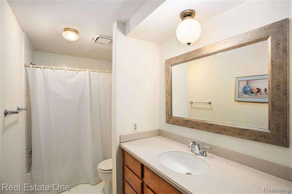 4423 Reilly Court, Troy, MI 48085 — Photo 19