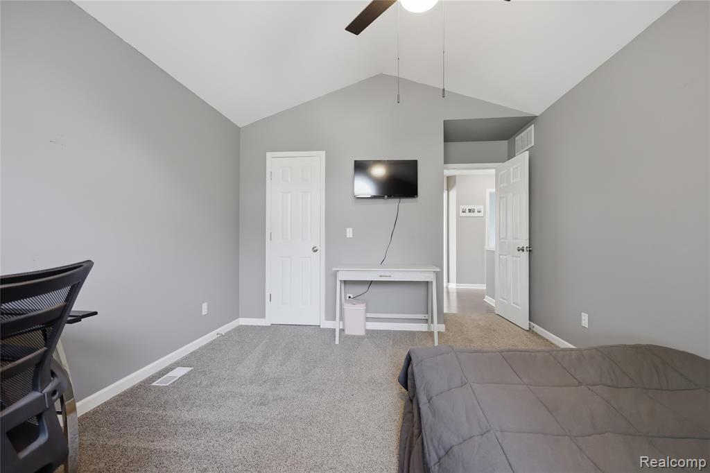 6003 Cedar Bend Drive, Clarkston, MI — Photo 35