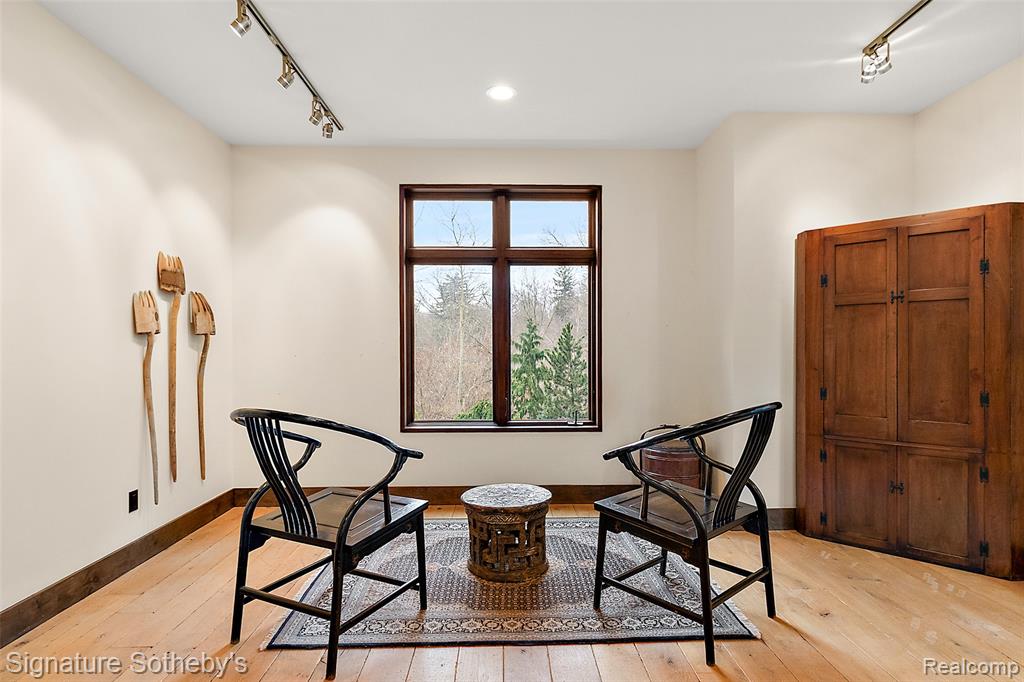7357 LINDENMERE Drive, Bloomfield Hills, MI 48301 — Photo 26