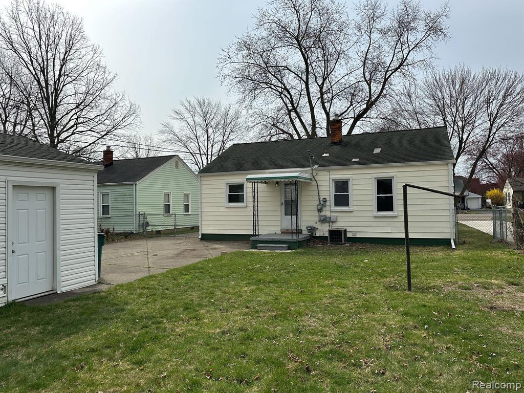 859 ROBINWOOD Drive, Troy, MI 48083 — Photo 9