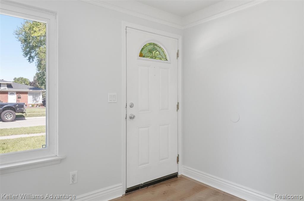 9883 William Street, Taylor, MI 48180 — Photo 4