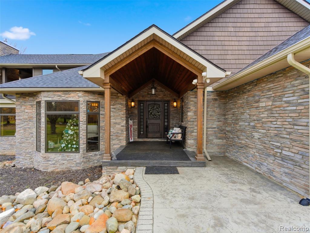 3316 W Newark Road, Lapeer, MI 48446 — Photo 2