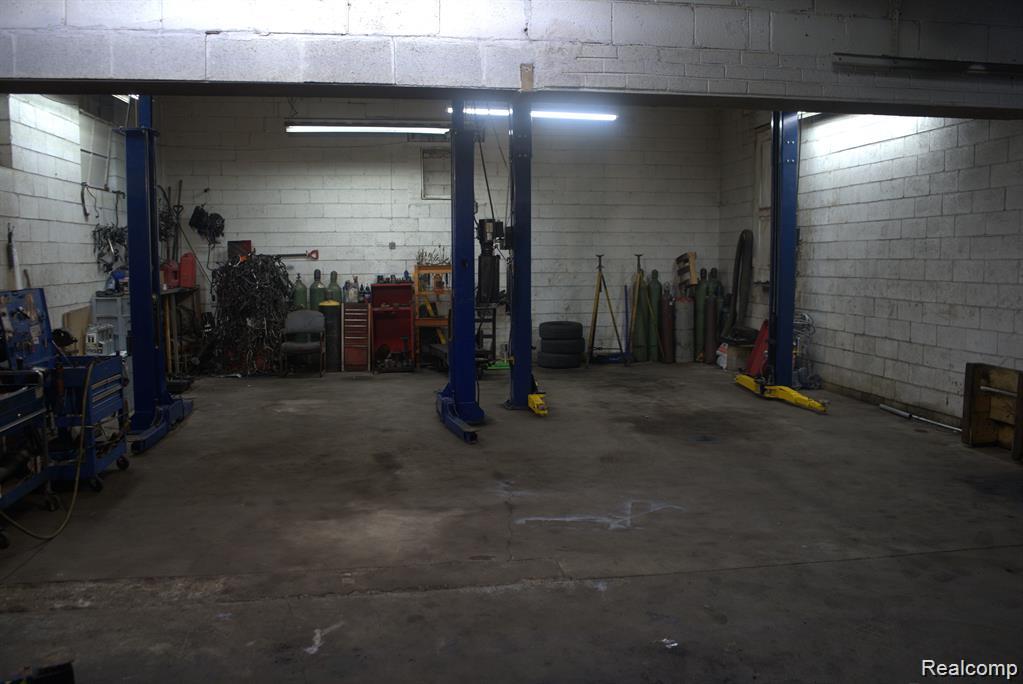 10010, 10022 and 10026 Puritan Street, Detroit, MI 48238 — Photo 11