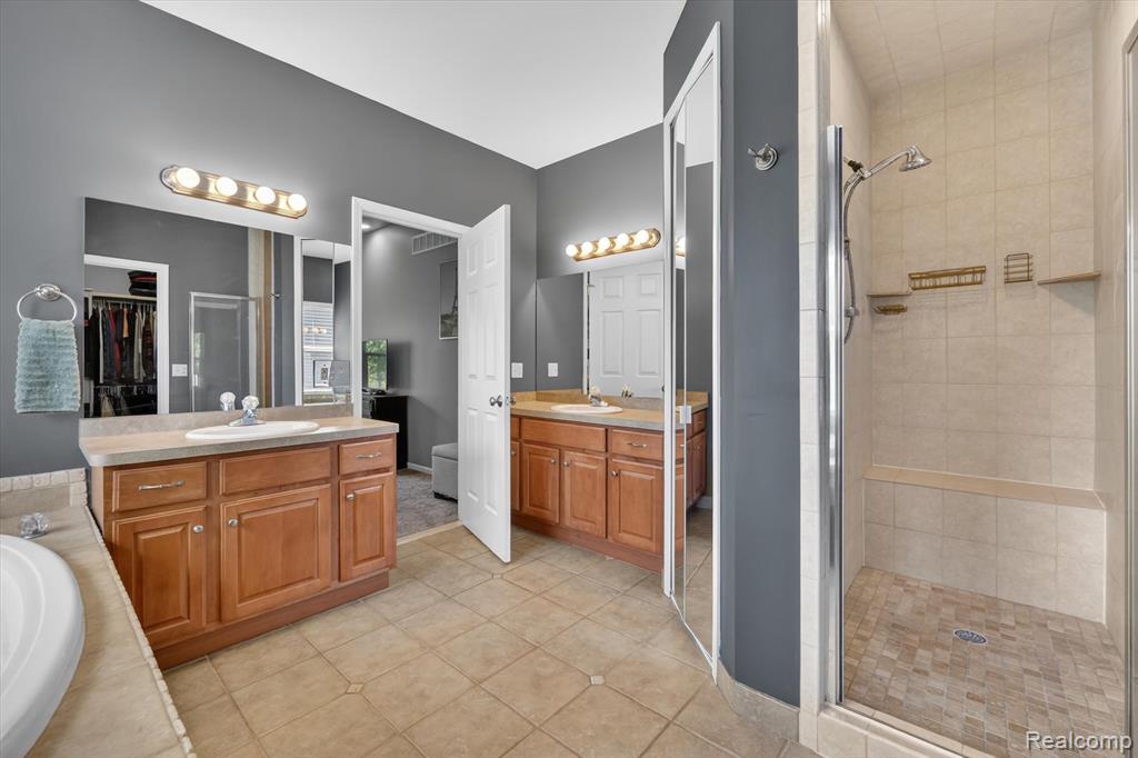 249 Summer Shade Drive, Howell, MI 48843 — Photo 26