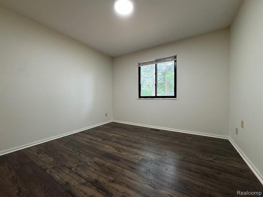 40250 Pinetree Drive, Plymouth, MI 48170 — Photo 19