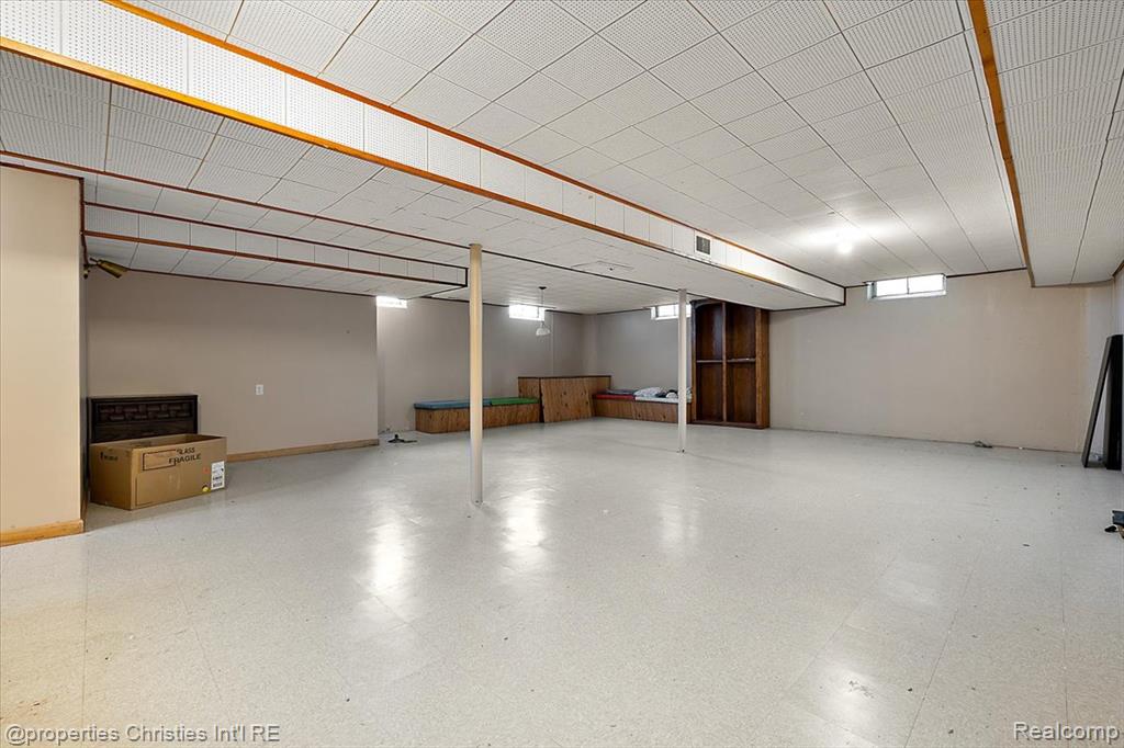 31711 Arlington Drive, Beverly Hills, MI 48025 — Photo 16