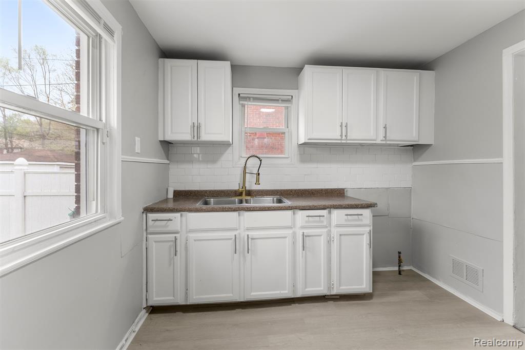 16503 Ilene Street, Detroit, MI 48221 — Photo 11