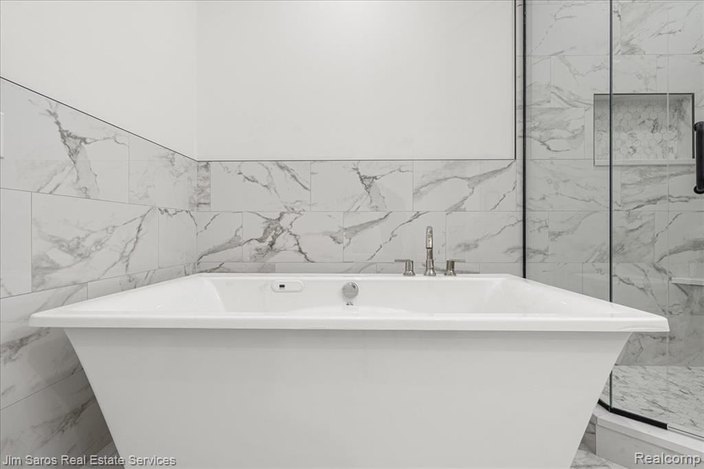 252 Keelson Drive, Detroit, MI 48215 — Photo 29