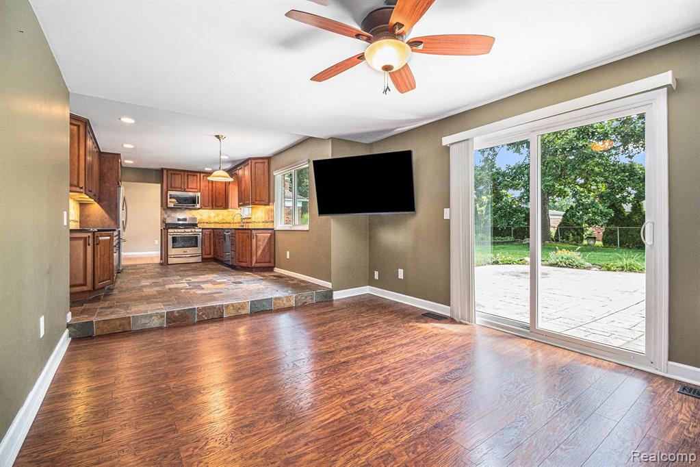 7370 Irongate Road, Canton, MI 48187 — Photo 16