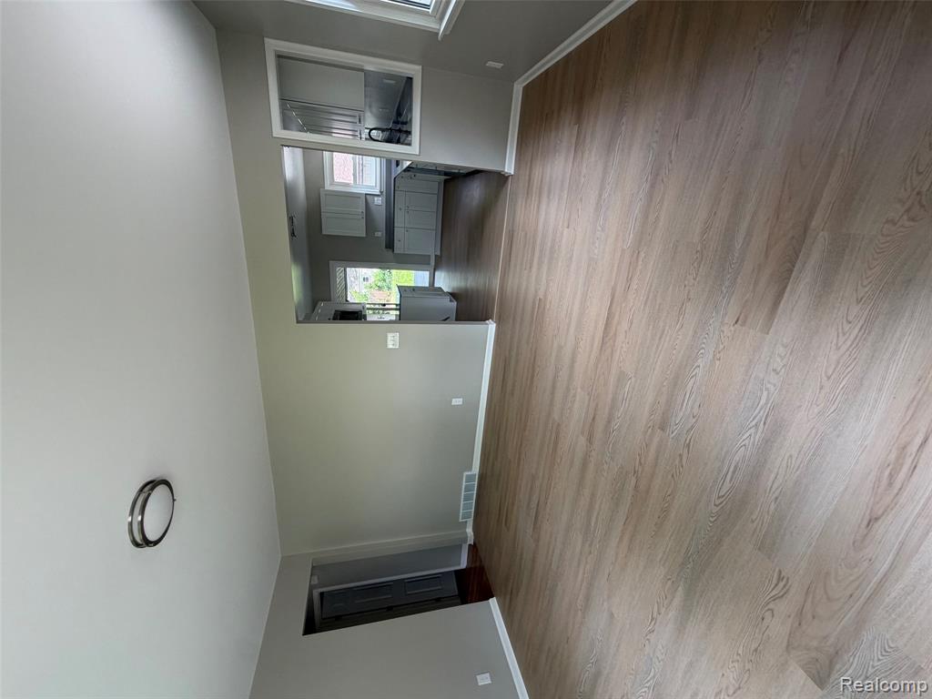 755 VENOY Avenue, Madison Heights, MI 48071 — Photo 2