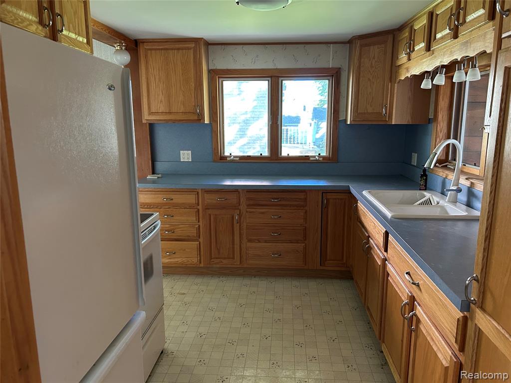 689 W Lincoln Street, Caro, MI 48723 — Photo 3