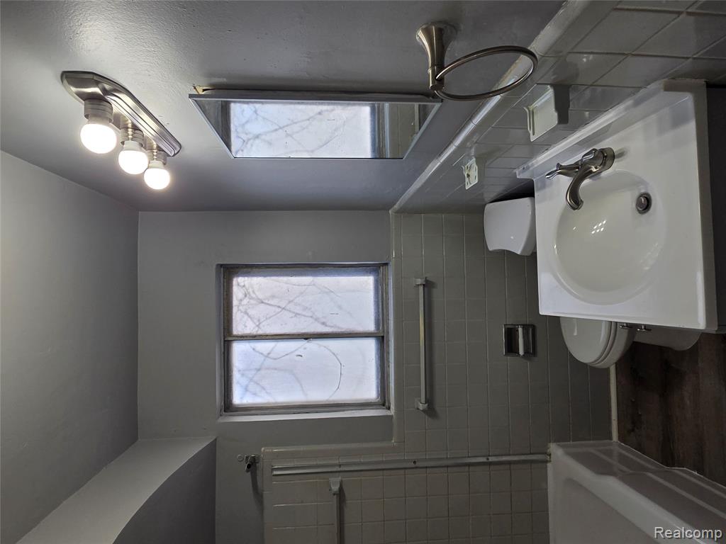 12217 Plainview Avenue, Detroit, MI 48228 — Photo 16