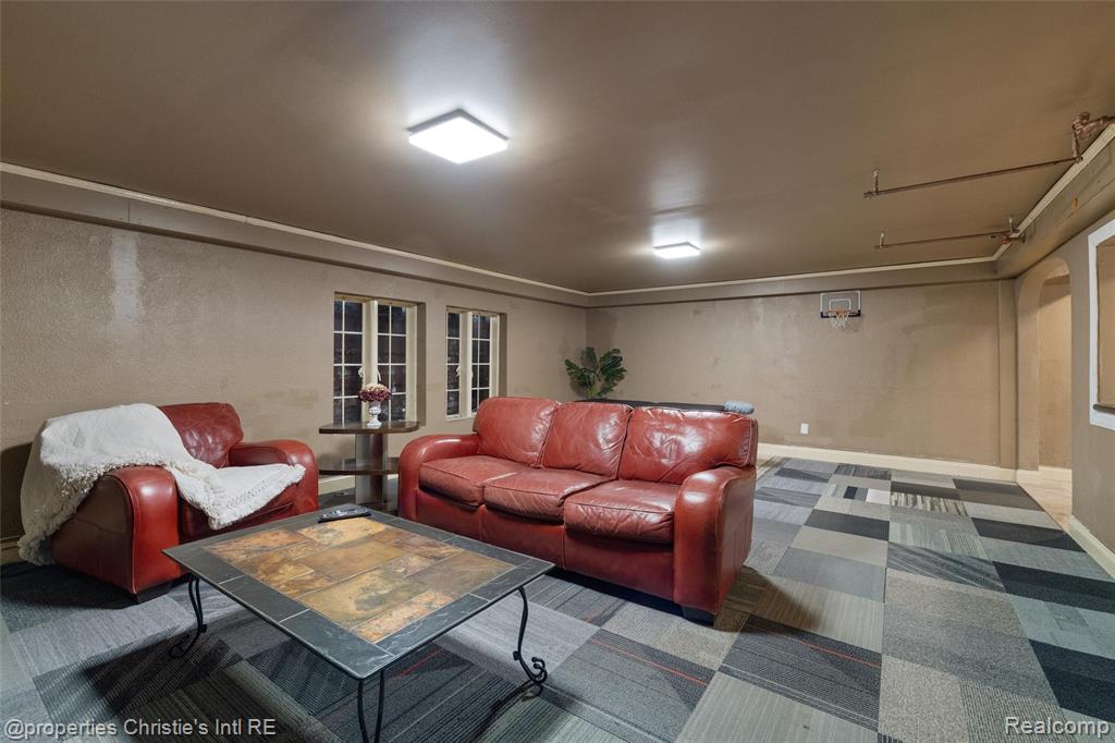19435 Shrewsbury Road, Detroit, MI 48221 — Photo 62