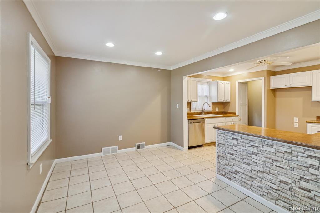 7853 Robinson Avenue, Allen Park, MI 48101 — Photo 16