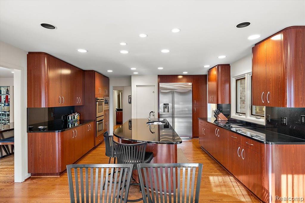 7179 Leyland Court, Bloomfield Hills, MI 48301 — Photo 11
