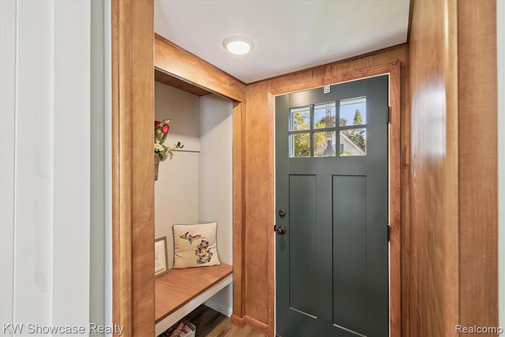 603 W Clinton Street, Howell, MI 48843 — Photo 3