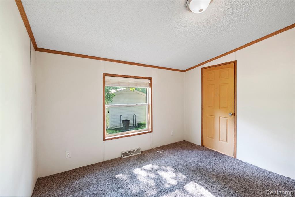 6315 Heyer Street, Romulus, MI 48174 — Photo 25