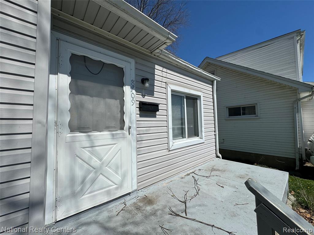 8709 Toepfer Road, Warren, MI 48089 — Photo 2