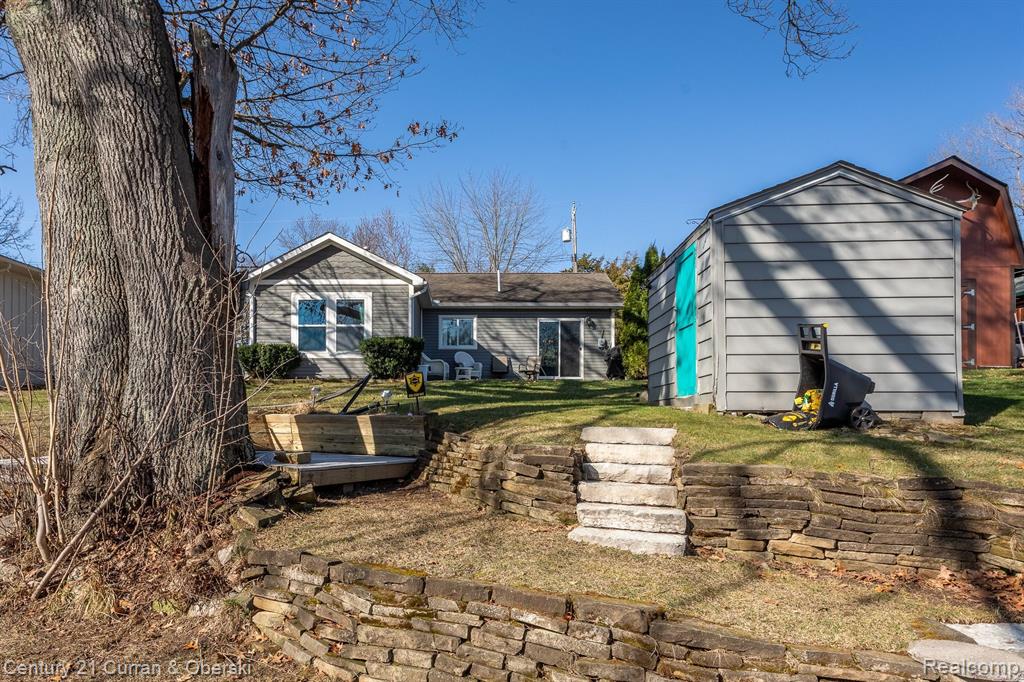 6084 BROCKWAY Street, Commerce Twp, MI 48382 — Photo 33