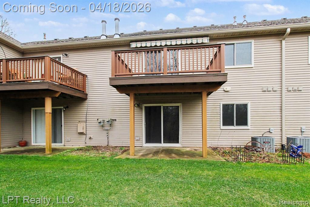 360 Newberry Lane, Howell, MI 48843 — Photo 22