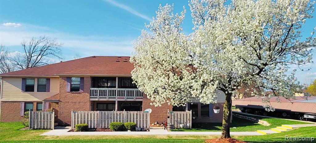 61216 GREENWOOD Drive, South Lyon, MI 48178 — Photo 2