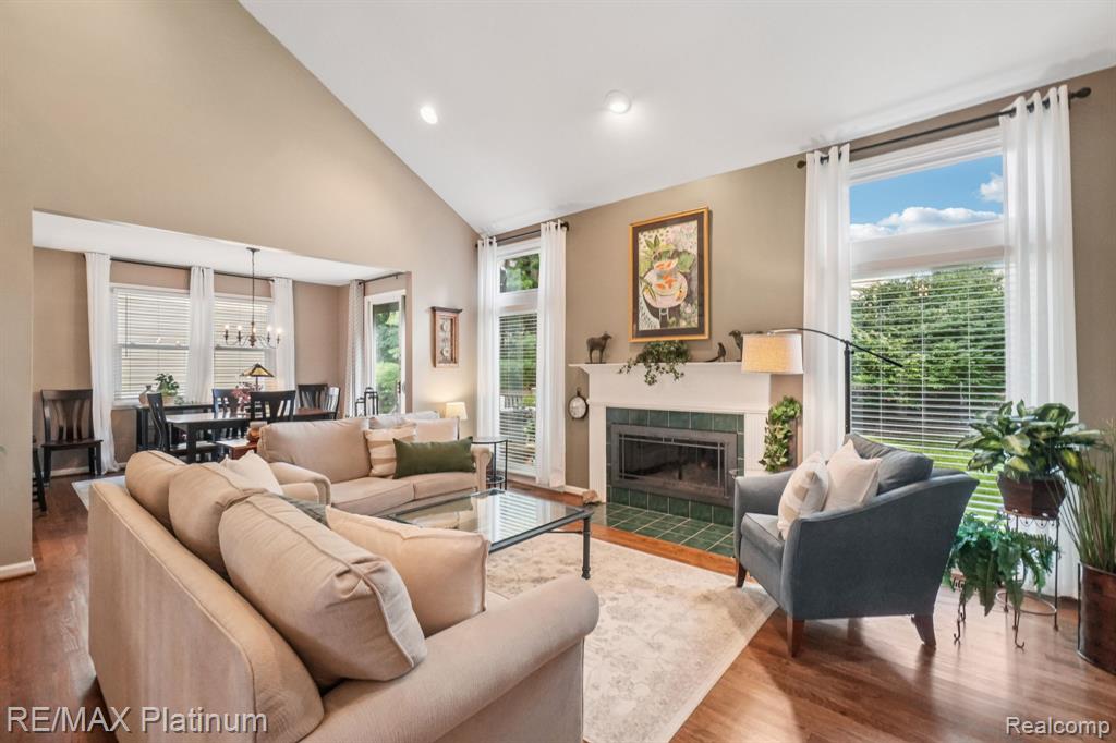 4663 Huntington Drive, Brighton, MI 48116 — Photo 4
