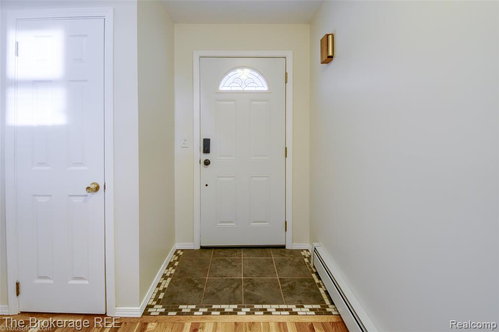 11247 Irish Road, Otisville, MI 48463 — Photo 19