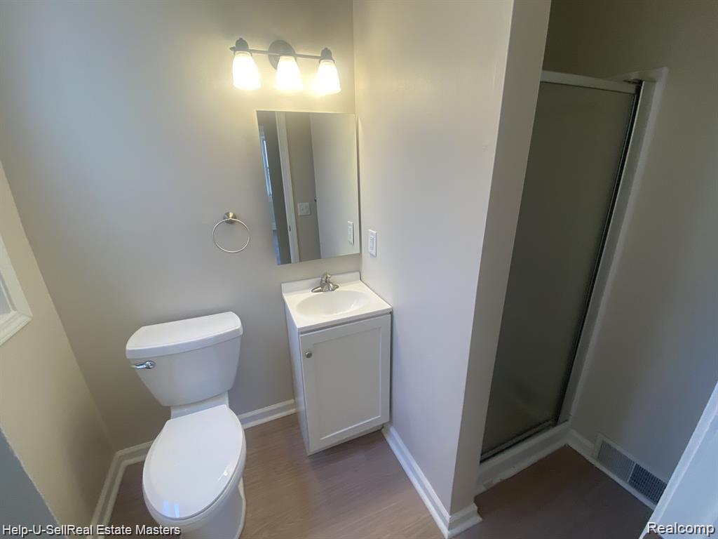 620 GRISWOLD Street, Port Huron, MI 48060 — Photo 12
