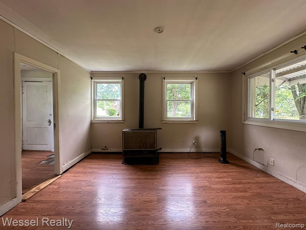 107 N LESTER Street, Capac, MI 48014 — Photo 8